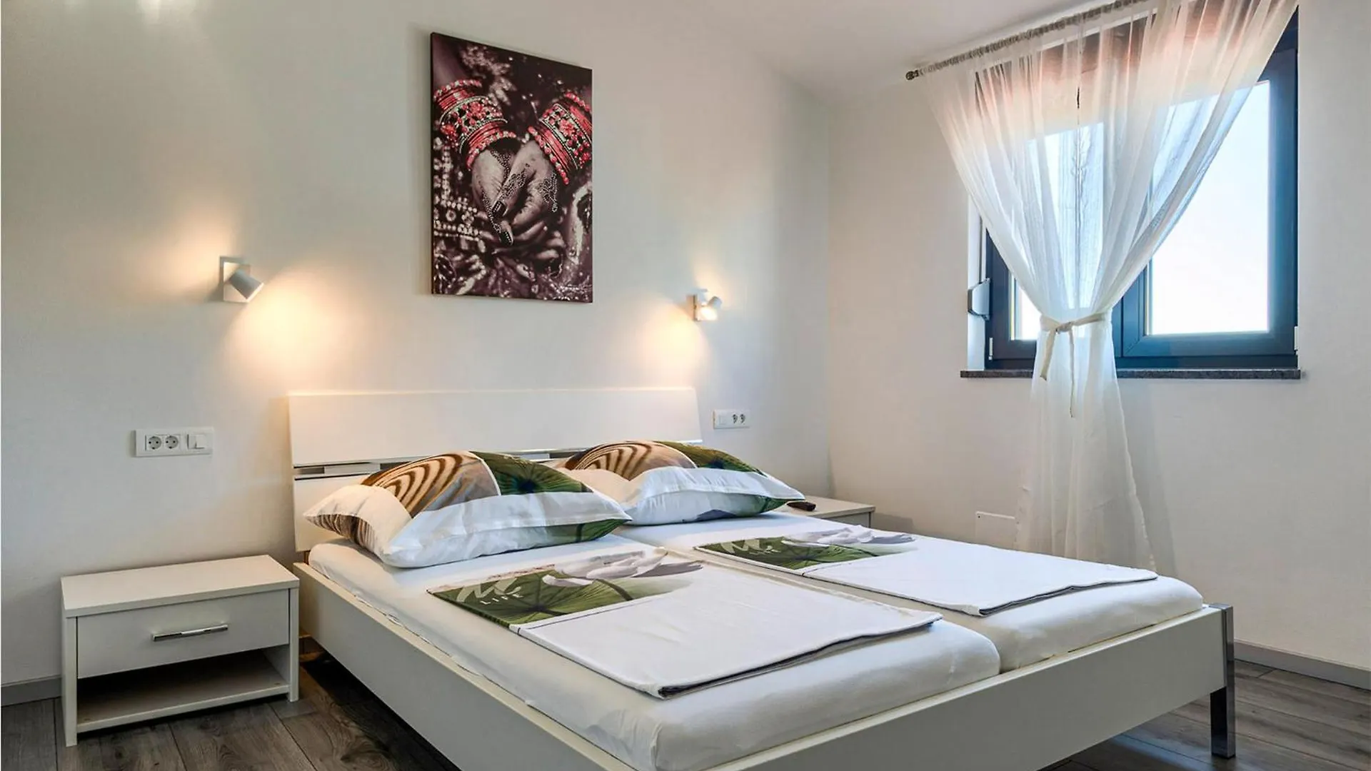 Gorgeous Home In Galizana With Kitchen Vakantiehuis