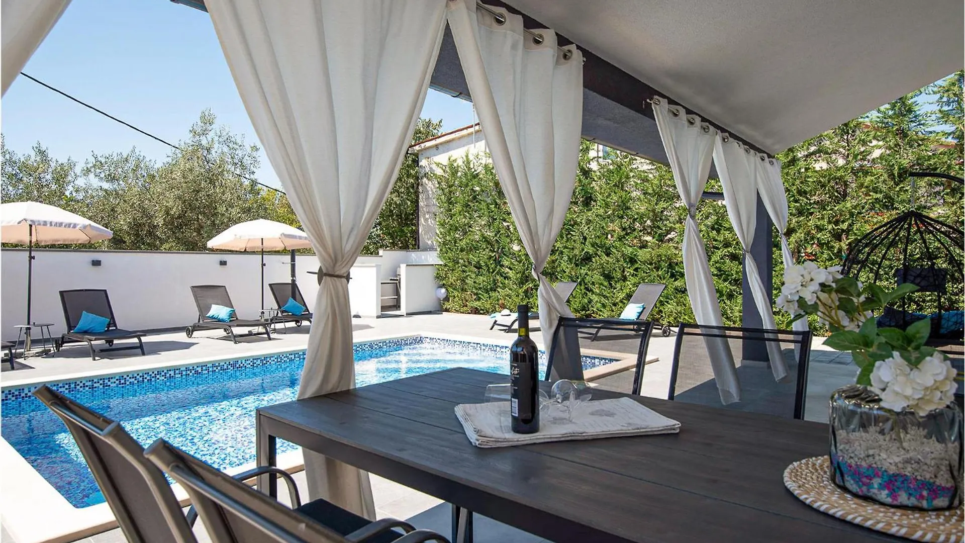 Gorgeous Home In Galizana With Kitchen 0*,  Kroatië