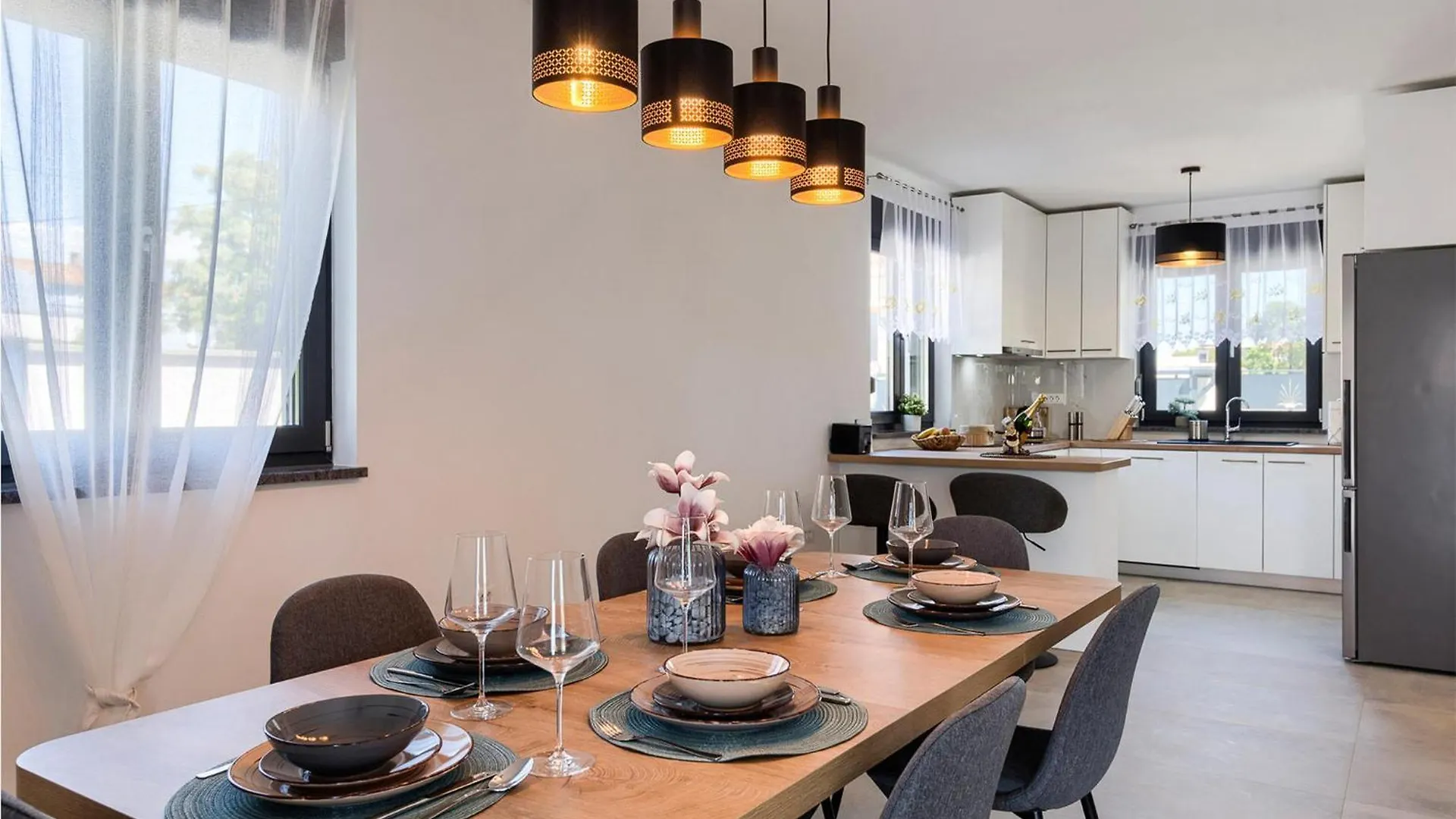 Gorgeous Home In Galizana With Kitchen